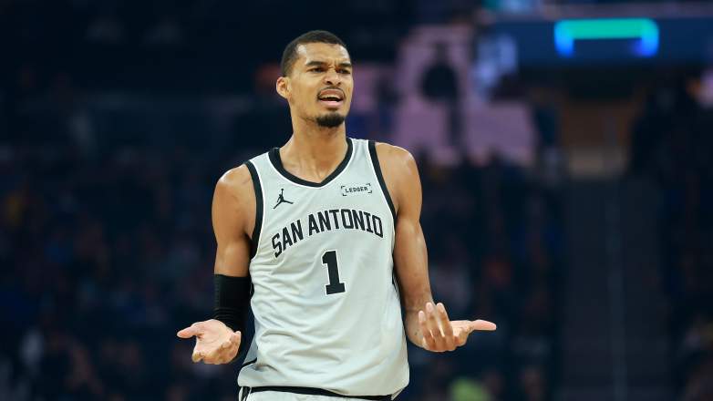 Victor Wembanyama injury update, San Antonio Spurs vs Dallas Mavericks, Spurs injury report, Spurs starting lineup, Spurs news, Stephon Castle injury update, Spurs playoff scenarios