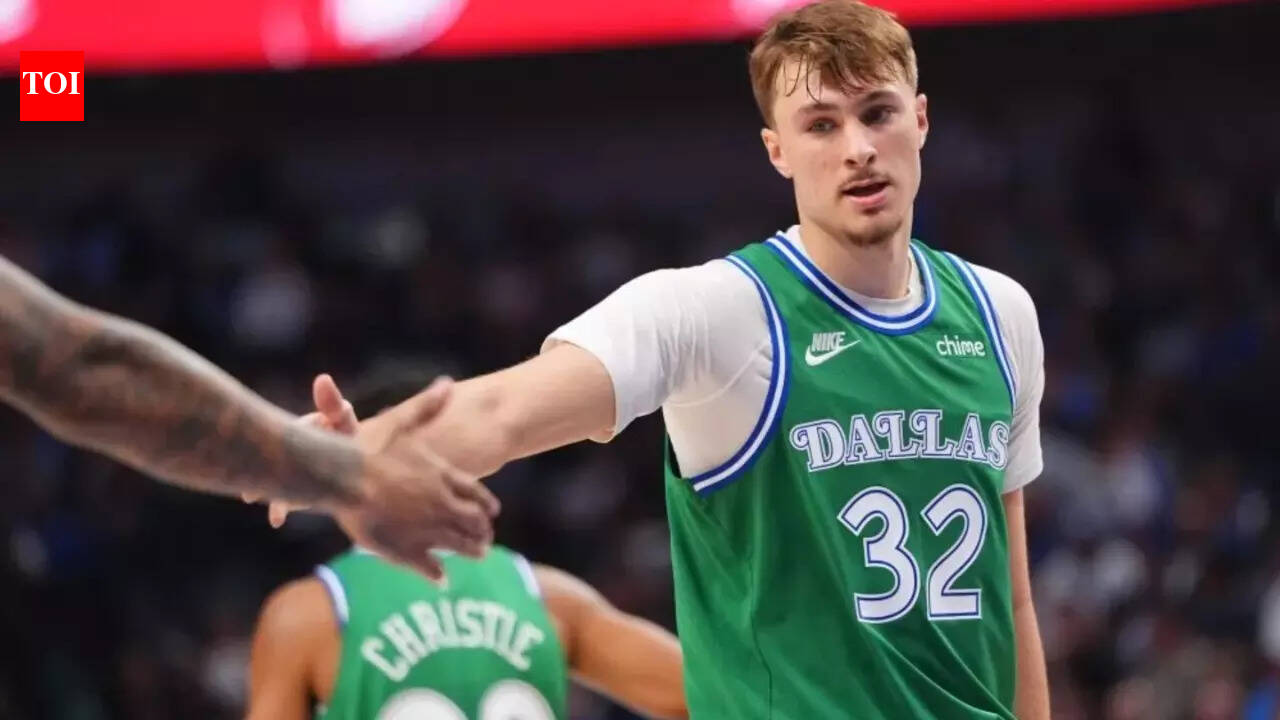 Will Cooper Flagg play tonight vs the Chicago Bulls? Latest on the Dallas Mavericks star's injury report (April 12, 2026) | NBA News