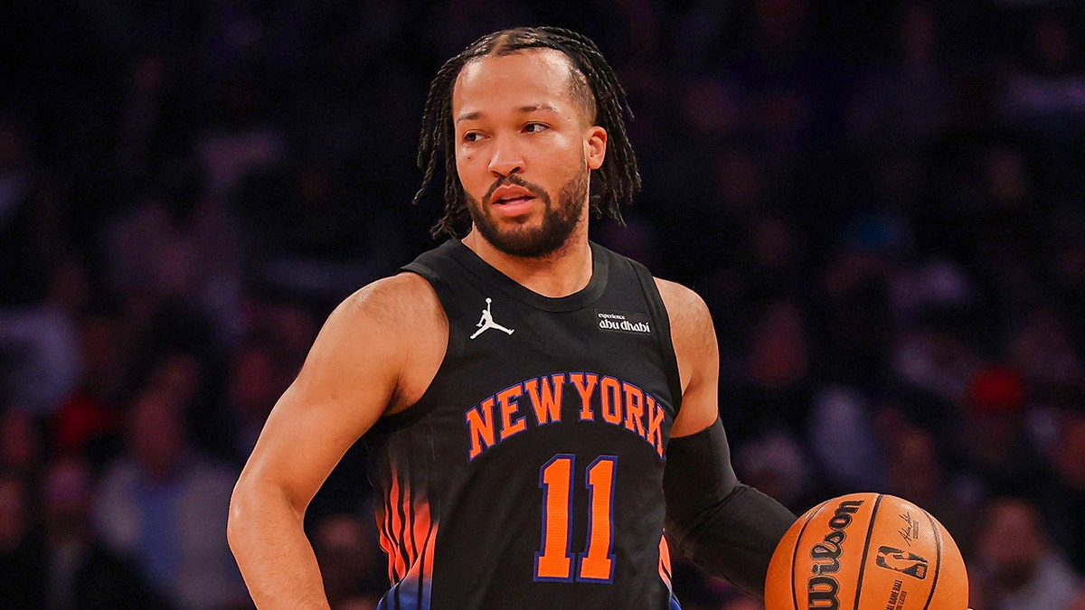 Jalen Brunson dribbling basketball during game at Madison Square Garden