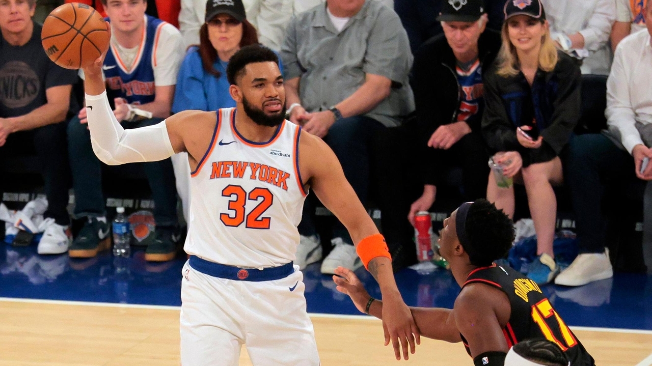 Knicks' Karl-Anthony Towns draws inspiration from his father, who is back at Garden after health scare
