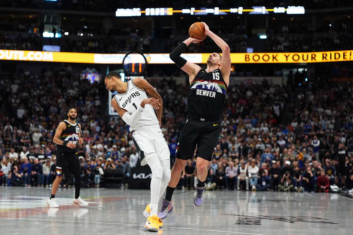 Jokic leads Nuggets over Wemby's Spurs for eight straight wins