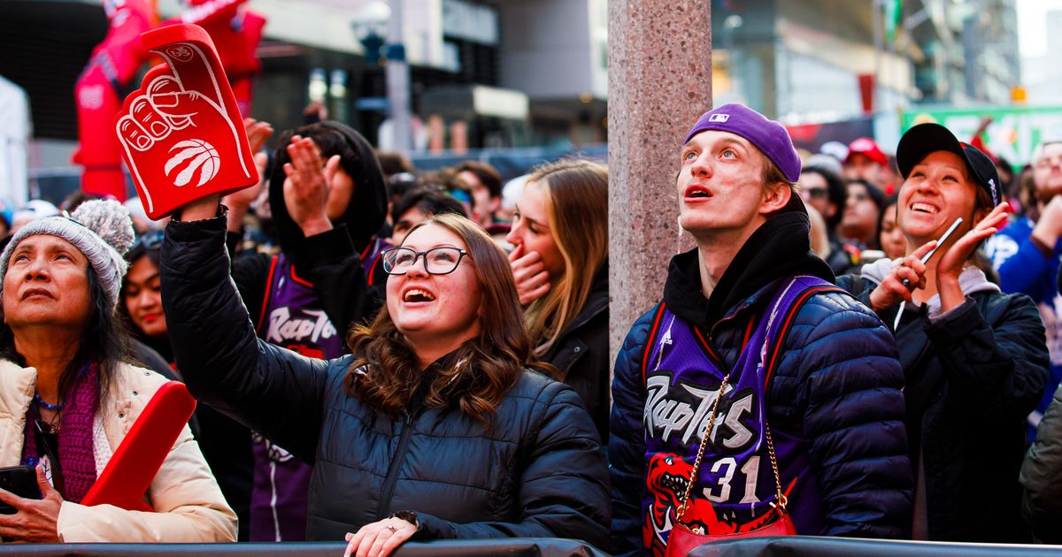 70 photos of Raptors fans feeling hope and despair at Jurassic Park in Toronto