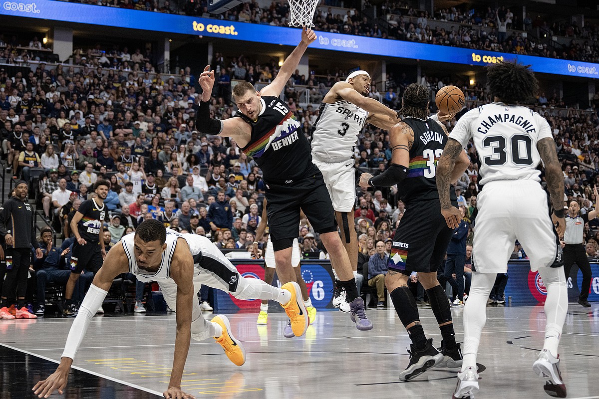 Nikola Jokic, Victor Wembanyama duel into overtime as Nuggets end Spurs' win streak
