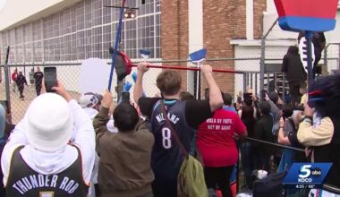 Fans greet OKC Thunder at airport with brooms after sweeping Suns
