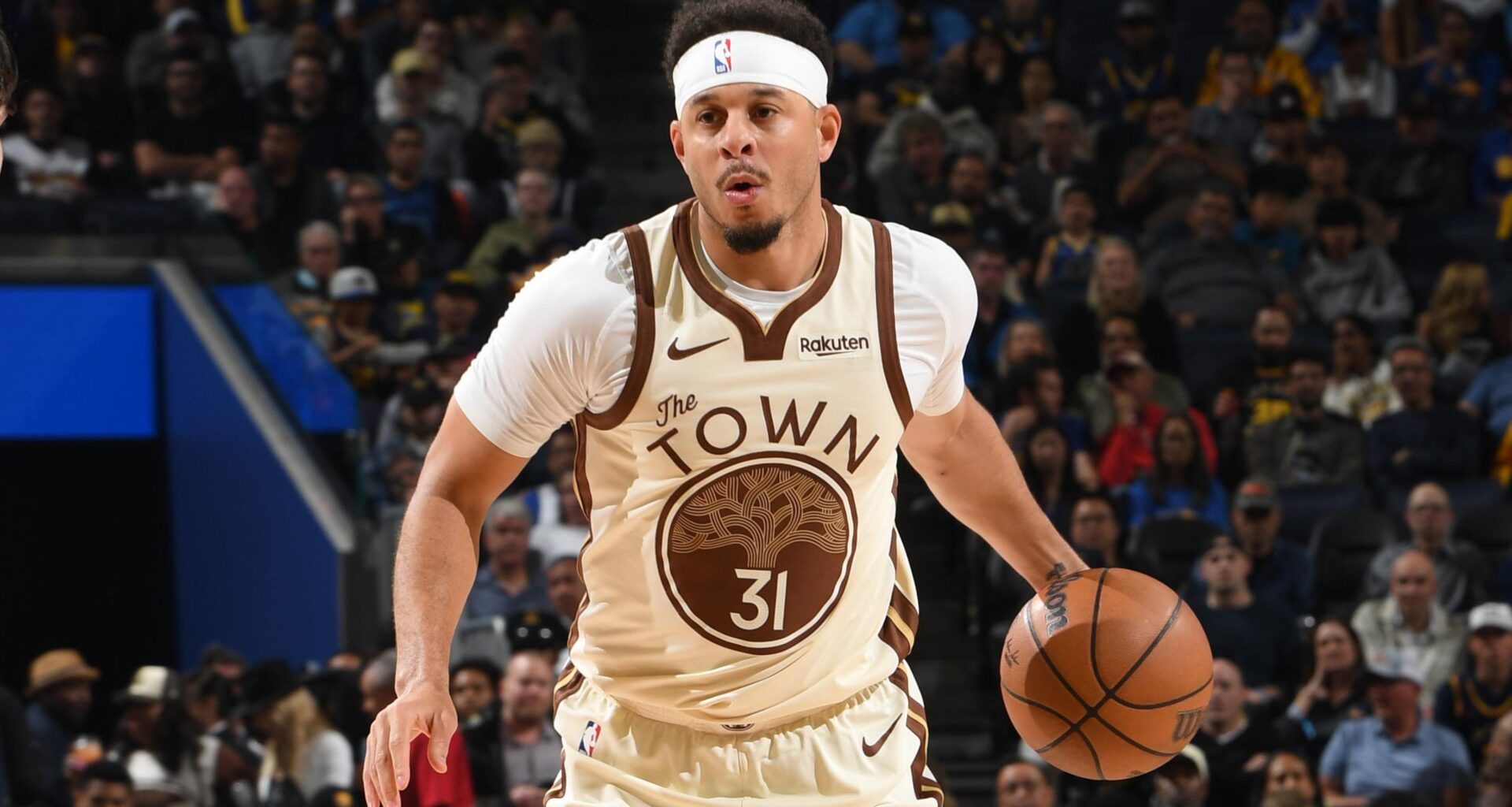 NBA Reportedly Investigating Kings' Intentional Foul of Warriors' Seth Curry Amid Tanking Buzz