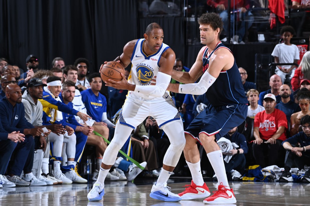 Al Horford handles the ball during the game against the LA Clippers.