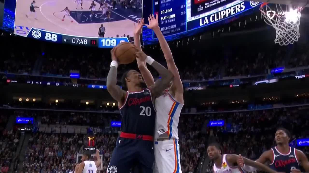 Holmgren scores 30, Thunder clinch NBA's best regular-season record in 128-110 victory over Clippers