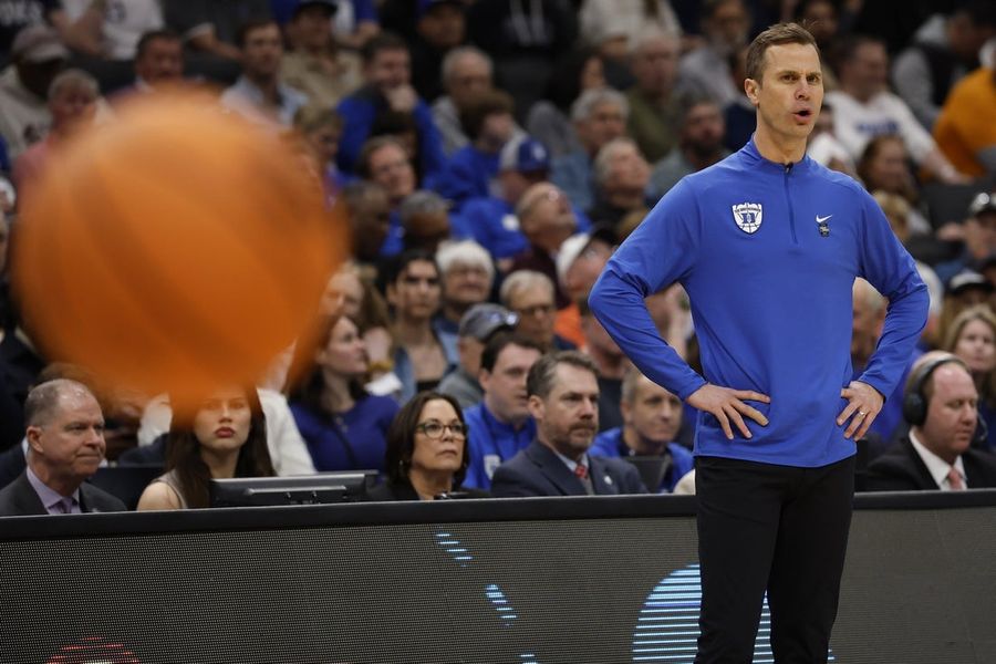 NCAA Basketball: NCAA Tournament Elite Eight-East Regional-Connecticut at Duke