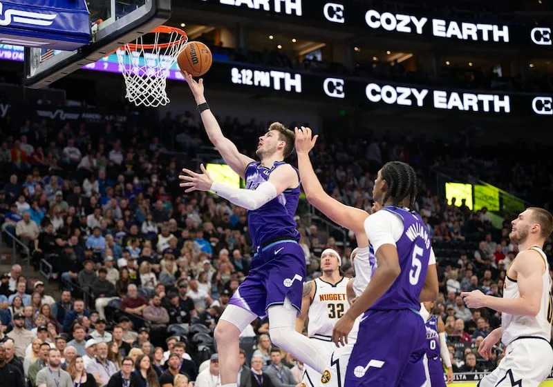 0401jazz.spt_SGW_000138 2nd half copy.jpg