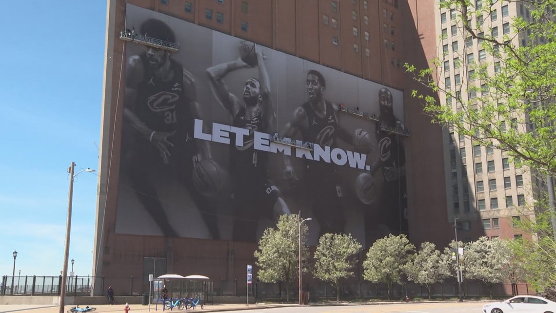 Cavs playoff run already boosting business for downtown Cleveland bars