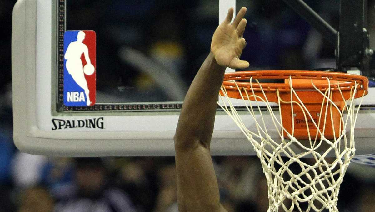 Duren and the Pistons visit conference foe Philadelphia