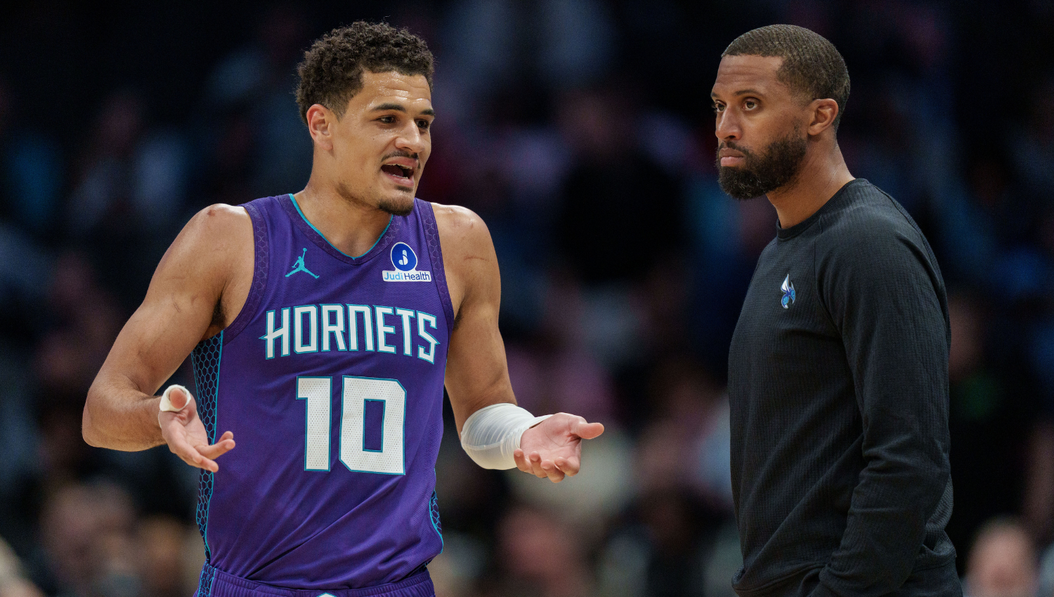 Green's Hornets back on the winner's list