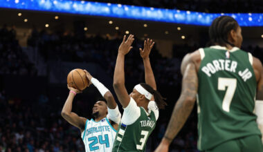 Celtics vs. Bucks Predictions, Odds & Stats – April 3