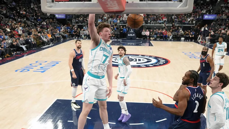 Charlotte Hornets guard Kon Knueppel dunks the ball against the <a class="link " href="https://sports.yahoo.com/nba/teams/la-clippers/" data-i13n="sec:content-canvas;subsec:anchor_text;elm:context_link" data-ylk="slk:Los Angeles Clippers;sec:content-canvas;subsec:anchor_text;elm:context_link;itc:0" data-yga="{"yLinkElement":"context_link","yModuleName":"content-canvas","yLinkText":"Los Angeles Clippers","ySubModuleName":"anchor_text","yHasCommerce":false}">Los Angeles Clippers</a> Kirby Lee-Imagn Images