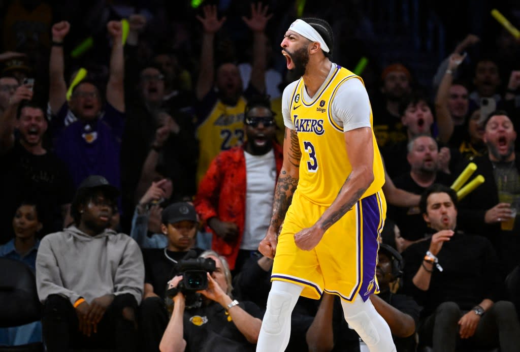 Anthony Davis celebrates after a dunk. USA TODAY Sports via Reuters Con