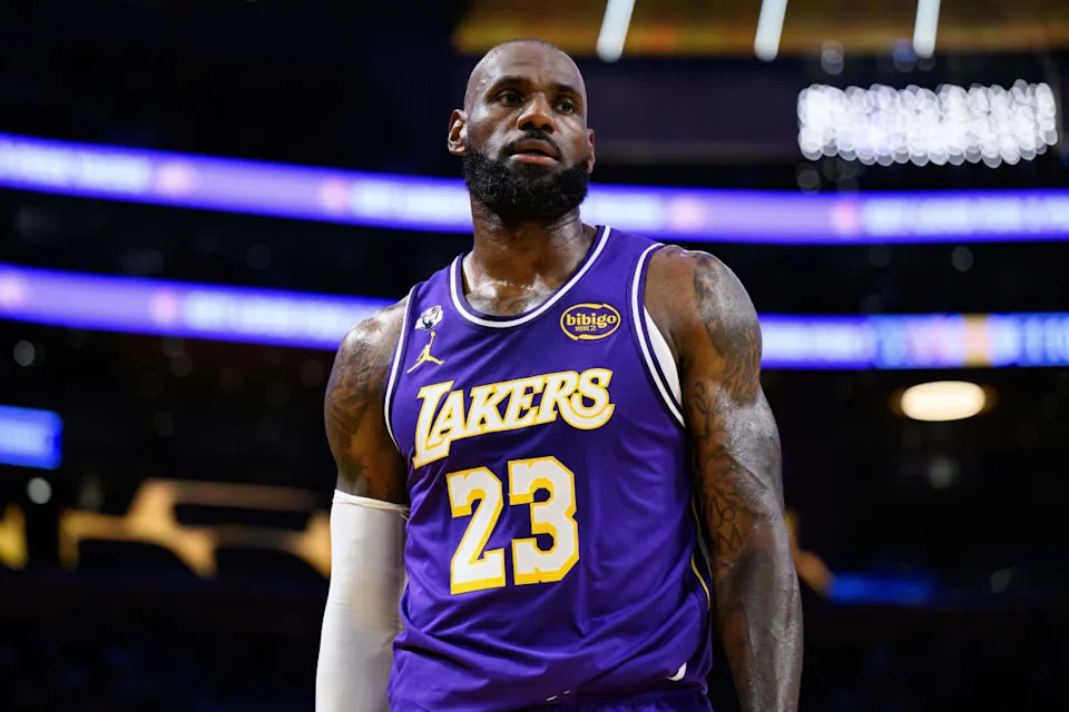 Los Angeles Lakers forward LeBron James (23) during the second half against the Brooklyn Nets. William Liang-Imagn Images