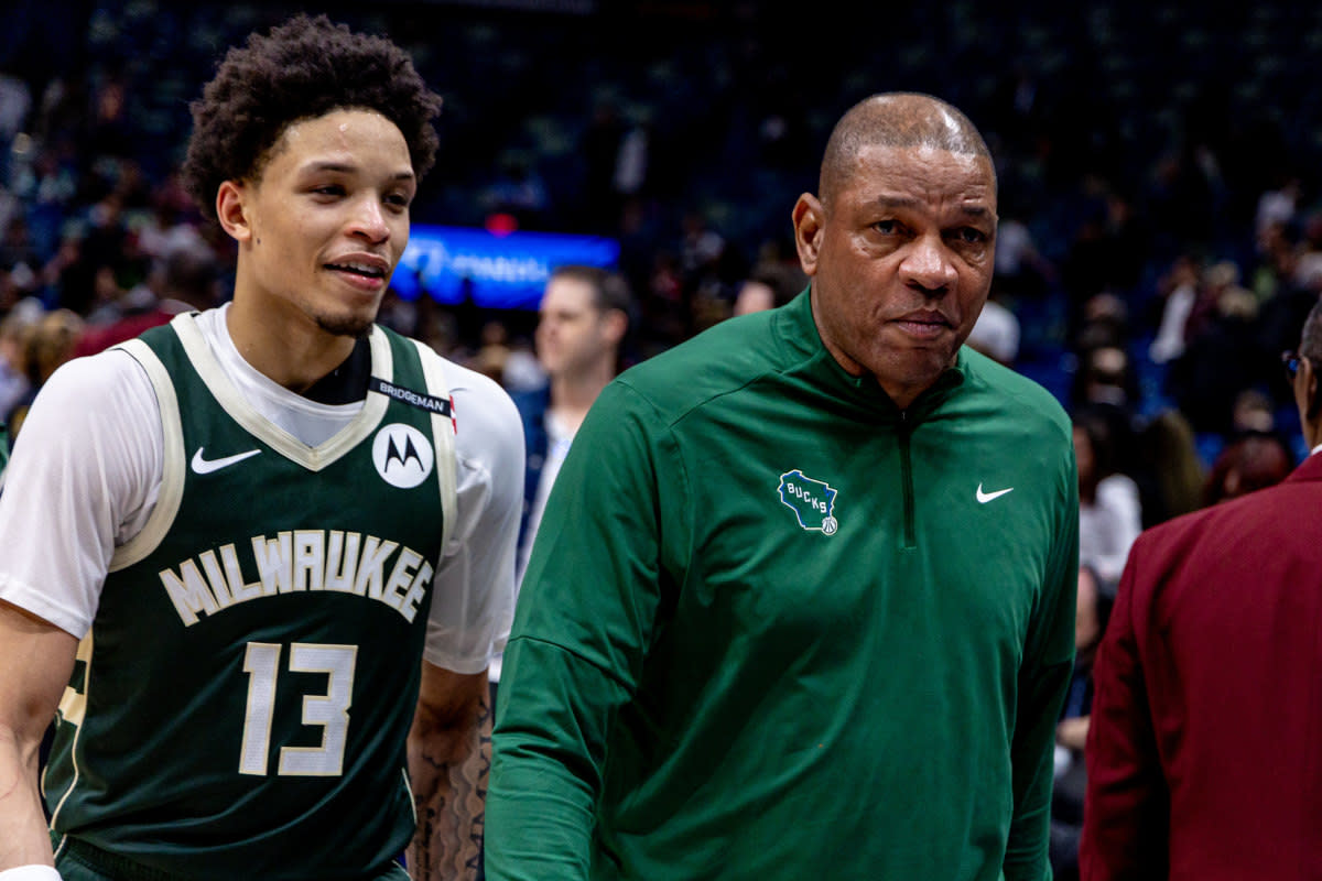 Milwaukee Bucks head coach Doc Rivers and guard Ryan Rollins (13) Stephen Lew-Imagn Images