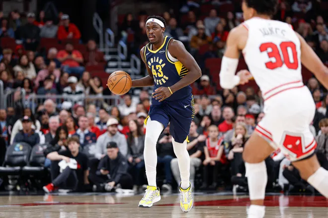 Apr 1, 2026; Chicago, Illinois, USA; Indiana Pacers forward Pascal Siakam (43) brings the ball up court against the Chicago Bulls during the first half at United Center. Mandatory Credit: Kamil Krzaczynski-Imagn Images