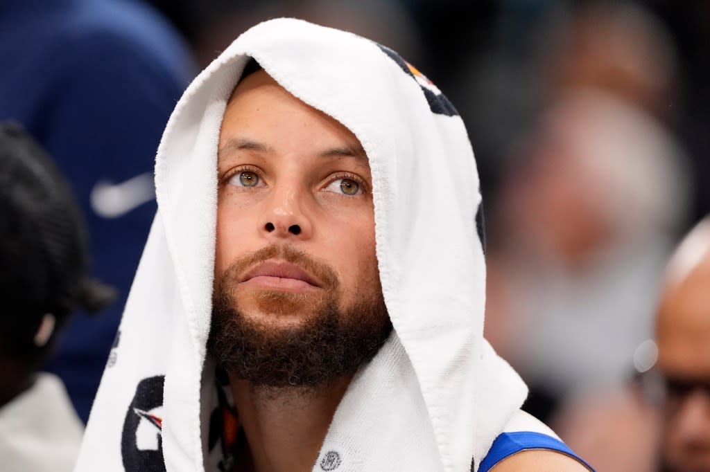 Steph Curry had with 35 points in 36 minutes. AP