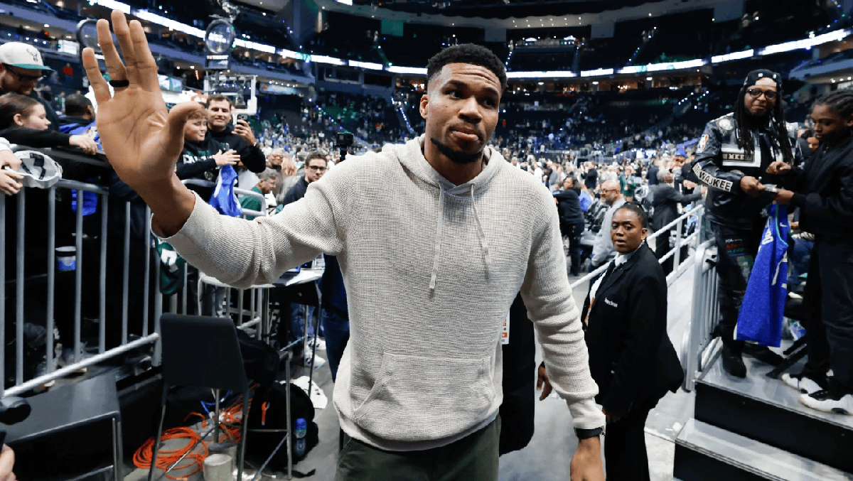 In first offseason comments, Giannis reflects on trade rumors