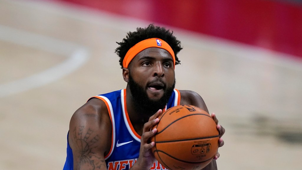 Knicks' Mitchell Robinson reacts to Hawks' Hack-a-Mitch plan