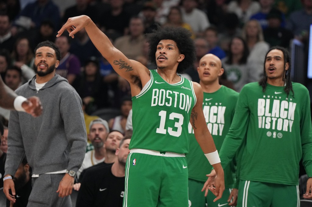 Celtics' 'stud' two-way player reportedly lands two-year contract