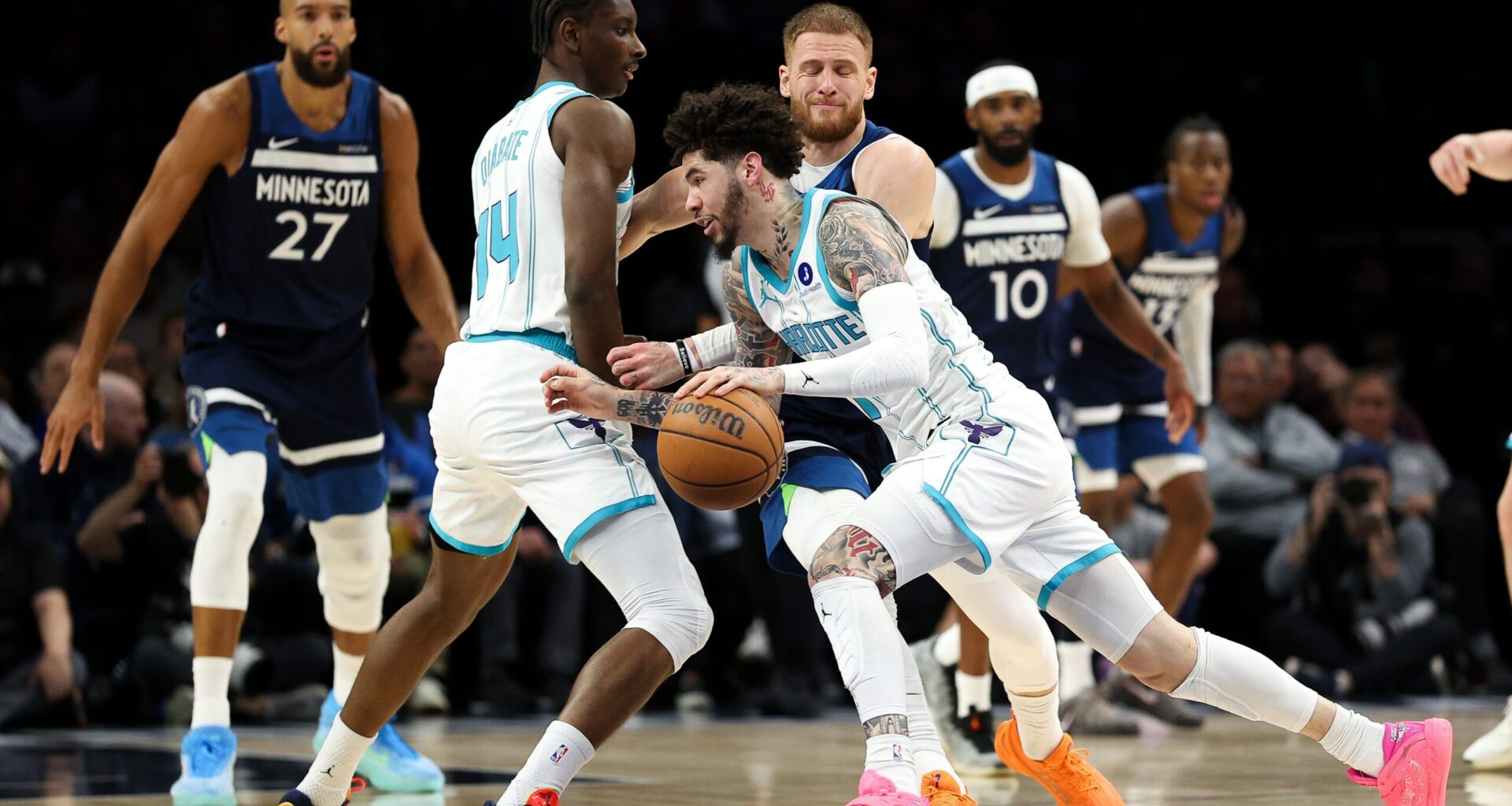 Hornets win their 4th straight behind 35 points from LaMelo Ball, beat the Timberwolves 122-108