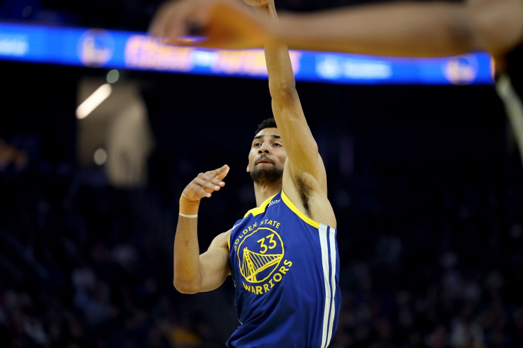 Why a righthanded Warrior Malevy Leons shot free throws with his left