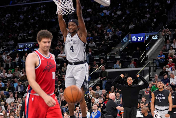 Spurs roll past the Clippers 118-99 without Victor Wembanyama for 11th straight win