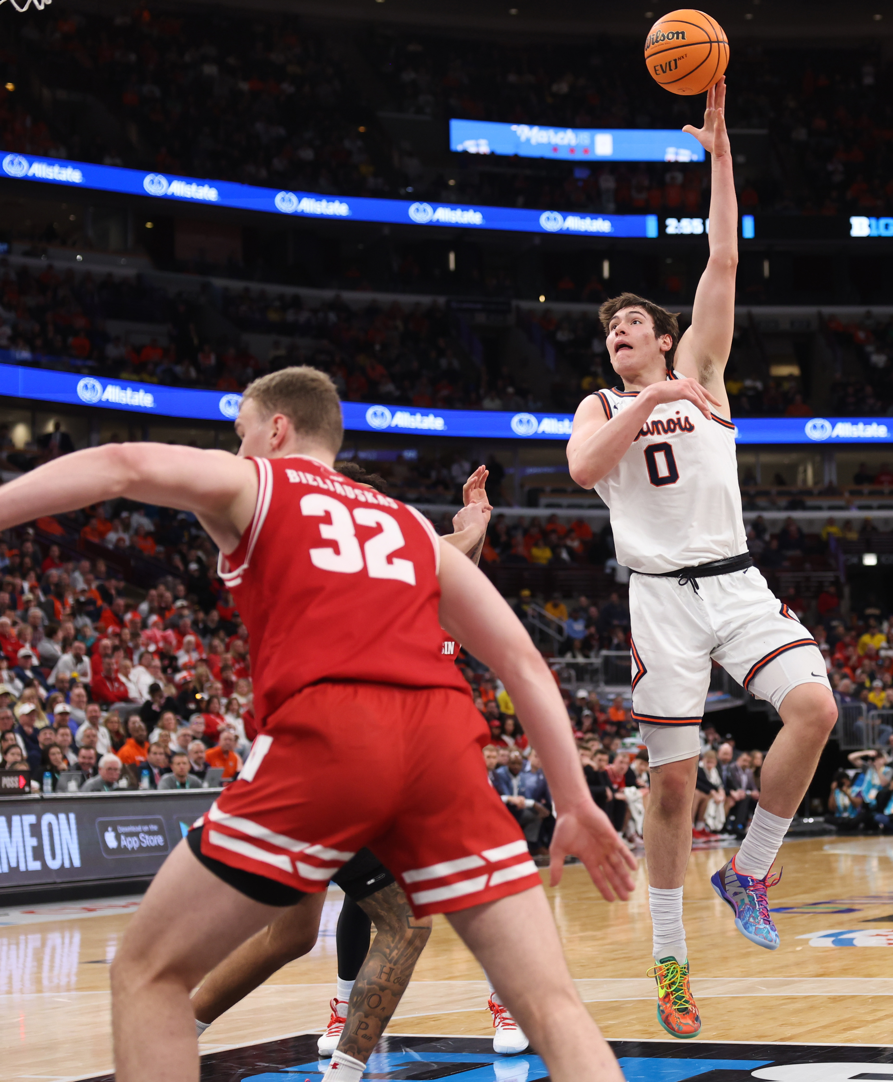 Illinois forward David MirkoviÄ (0) makes a successful hook shot...