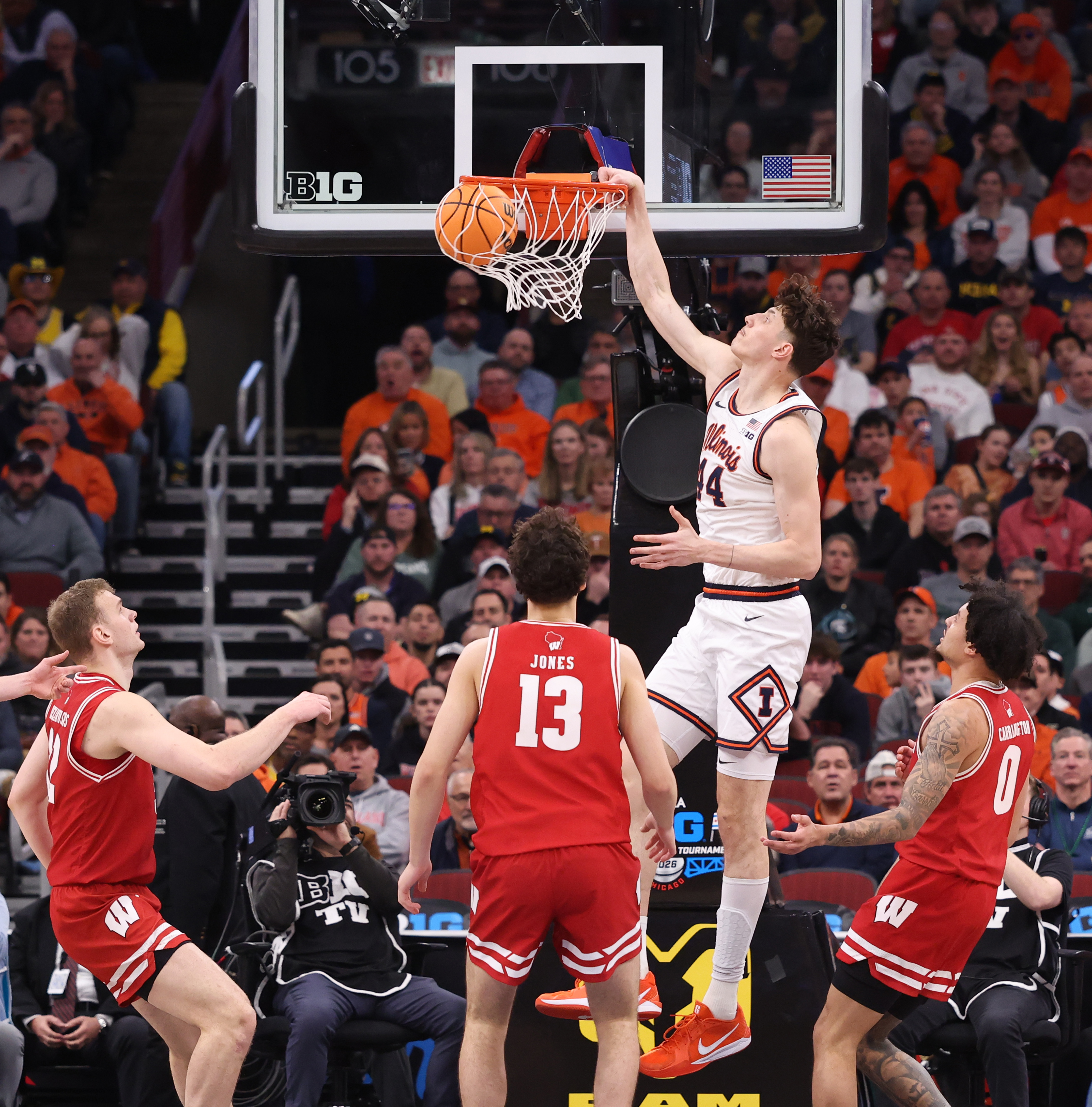 Illinois center Zvonimir IviÅ¡iÄ (44) dunks in the first half...
