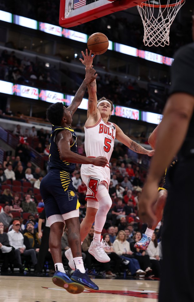 Chicago Bulls guard Mac McClung (5) drives to the hoop in the second half of a game against the Indiana Pacers at the United Center in Chicago on April 1, 2026. (Chris Sweda/Chicago Tribune)