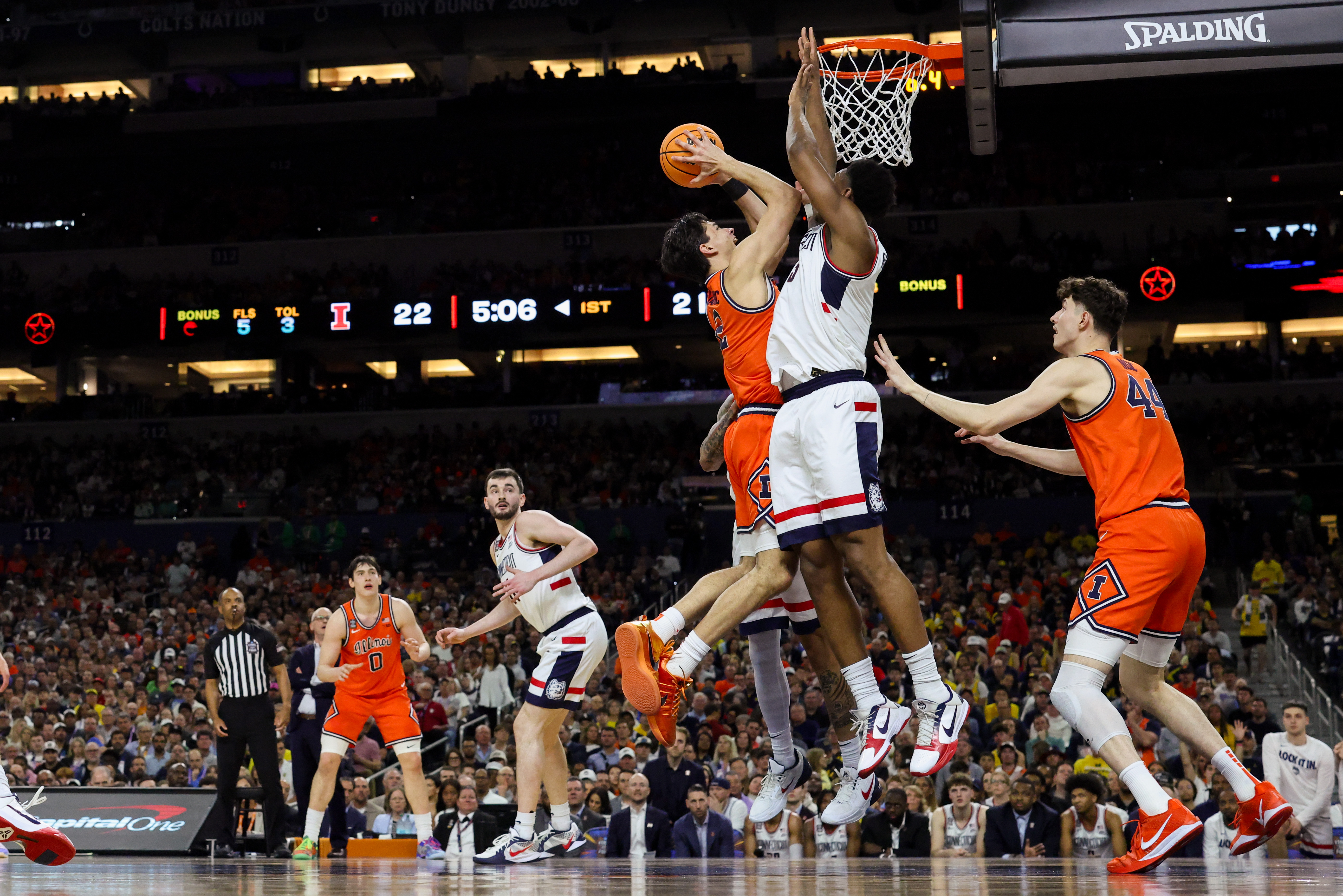 Illinois guard Andrej StojakoviÄ (2) goes up for a shot...