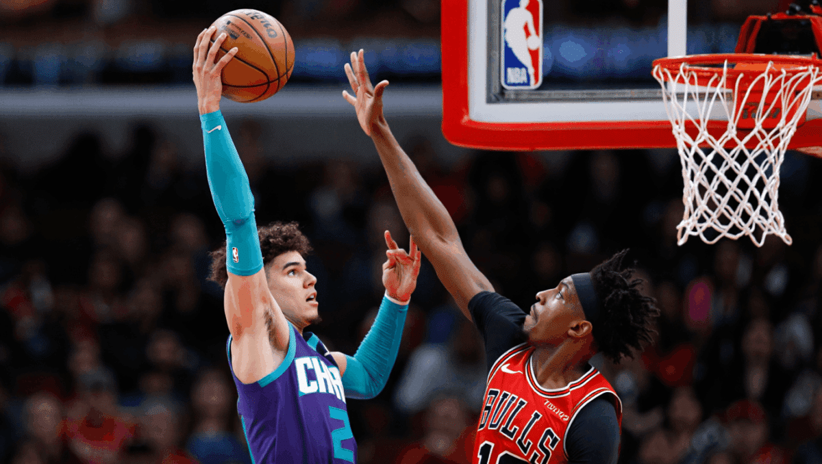 Charlotte Hornets surge, Chicago Bulls sink in NBA play-in race