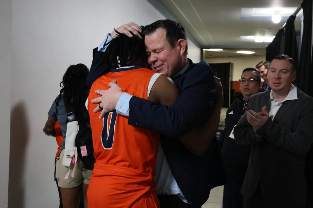 Chris Wright Hug