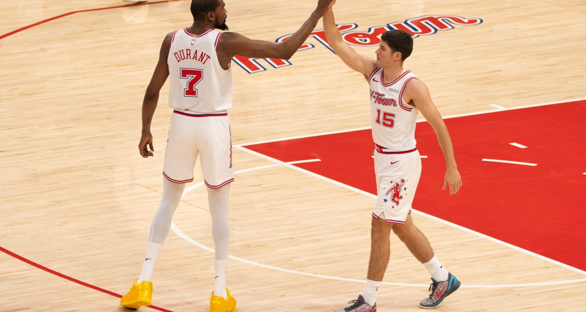 Rockets surge past Bucks with Fourth Straight Win 