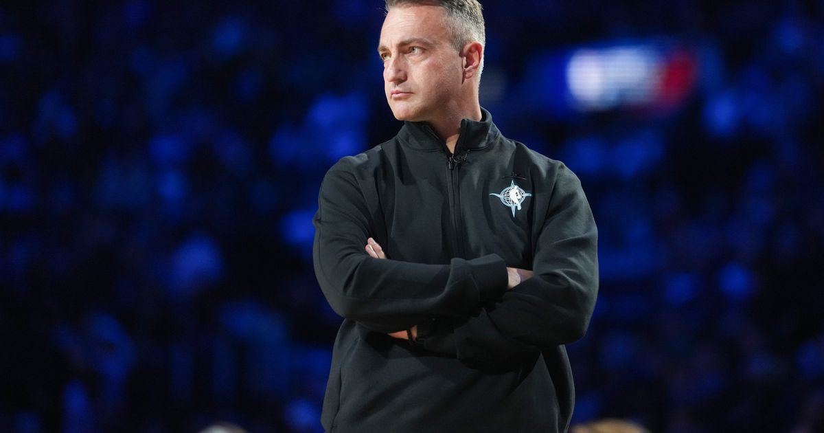 Toronto Raptors coach claps back at LeBron James for disrespecting his old team