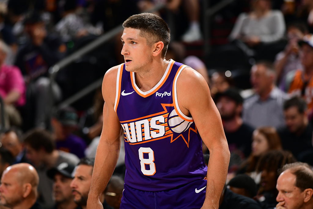 PHOENIX, AZ - NOVEMBER 10: Grayson Allen #8 of the Phoenix Suns looks on during the game against the New Orleans Pelicans on November 10, 2025 at PHX Arena in Phoenix, Arizona. NOTE TO USER: User expressly acknowledges and agrees that, by downloading and or using this photograph, user is consenting to the terms and conditions of the Getty Images License Agreement. Mandatory Copyright Notice: Copyright 2025 NBAE (Photo by Kate Frese/NBAE via Getty Images)