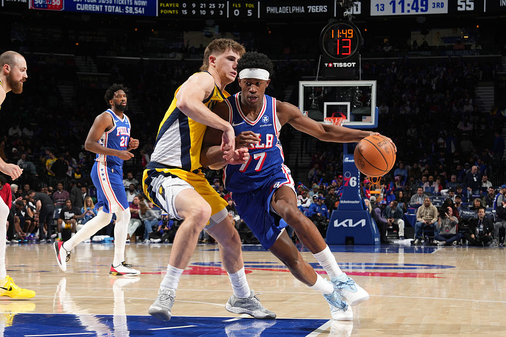 PHILADELPHIA, PA - JANUARY 19: VJ Edgecombe #77 of the Philadelphia 76ers dribbles the ball during the game against the Indiana Pacers on January 19, 2026 at the Wells Fargo Center in Philadelphia, Pennsylvania NOTE TO USER: User expressly acknowledges and agrees that, by downloading and/or using this Photograph, user is consenting to the terms and conditions of the Getty Images License Agreement. Mandatory Copyright Notice: Copyright 2026 NBAE (Photo by Jesse D. Garrabrant/NBAE via Getty Images)