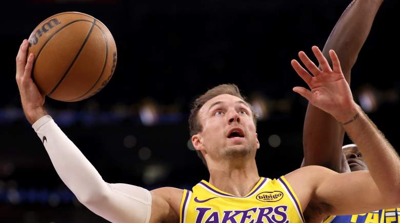 Los Angeles Lakers guard Luke Kennard during an NBA game.