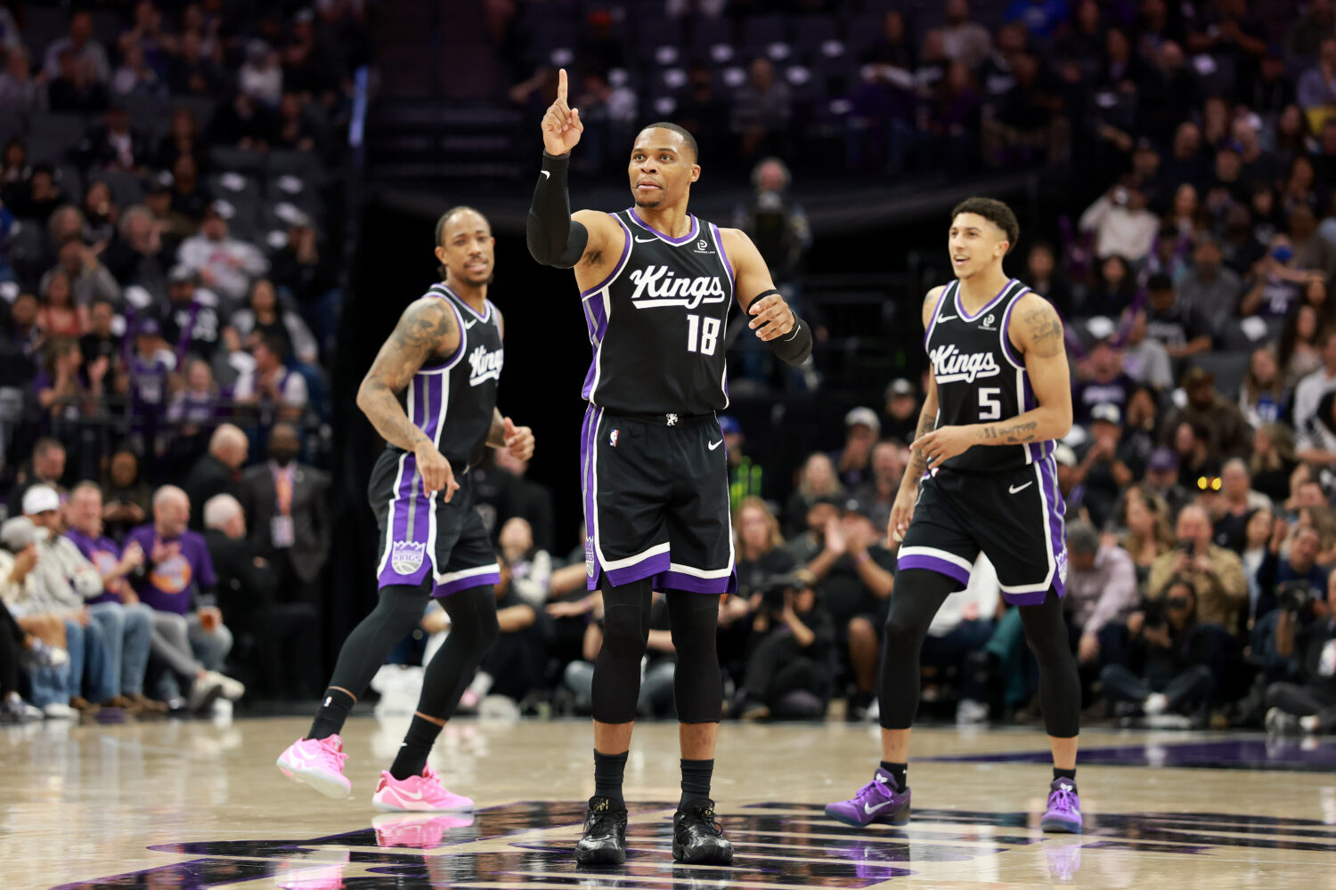 Former NBA player praises veteran leadership of DeRozan, Westbrook