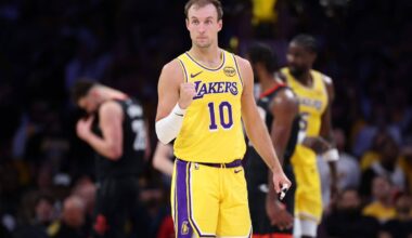 2026 NBA playoffs first-round series odds: Rockets still favored to beat Lakers after Game 1 loss
