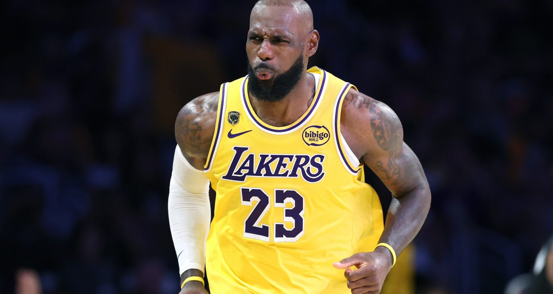 Cavaliers-Raptors Game 1: Cleveland flips the season series script