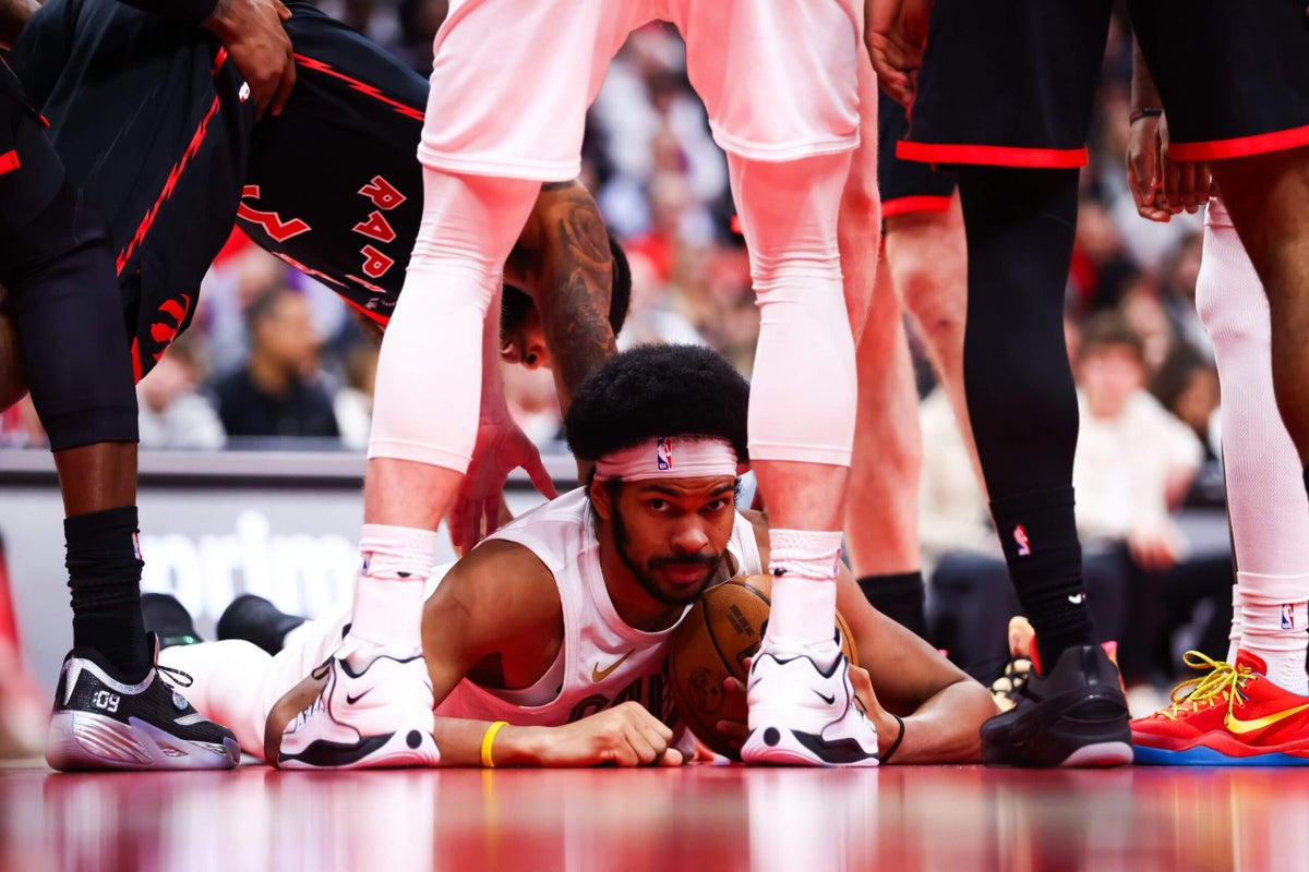 Cavaliers unravel against Raptors in Game 3, but there’s little reason to panic