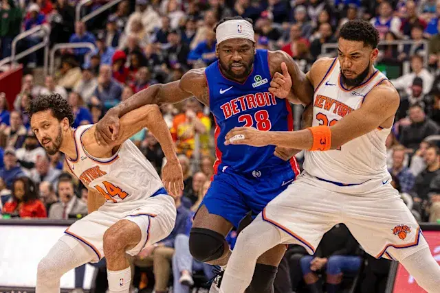 Pistons Beat Knicks With 121-90 Blowout