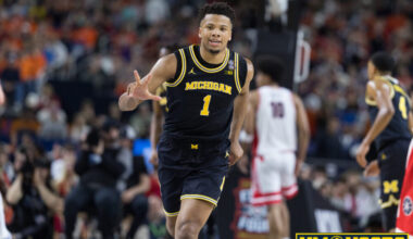 Trey McKenney signs to return to Michigan for sophomore season