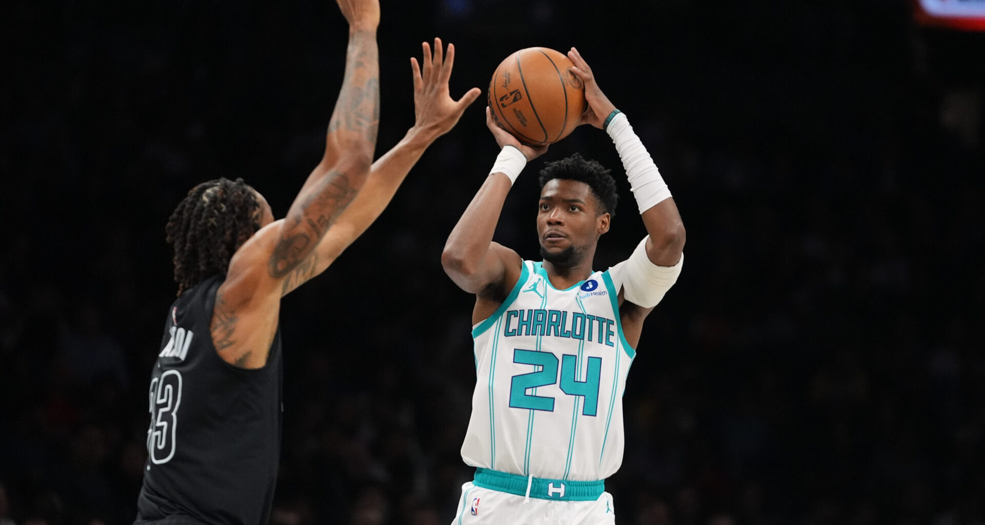 Brandon Miller’s early scoring surge spearheaded Charlotte to a blowout win in Downtown Brooklyn on Tuesday night. Photo: Frank Franklin II/AP