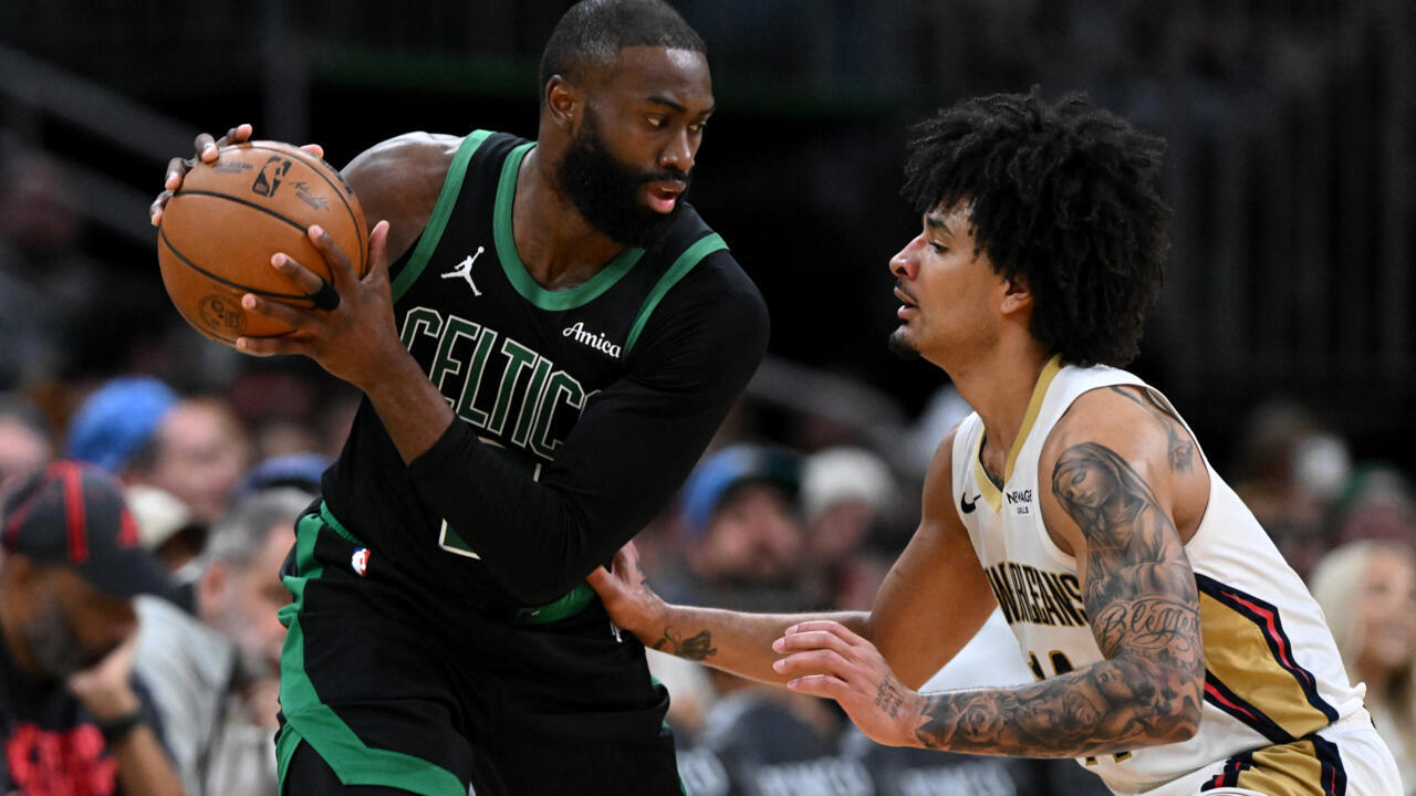 Hawks clinch NBA playoff berth with win over Cavs