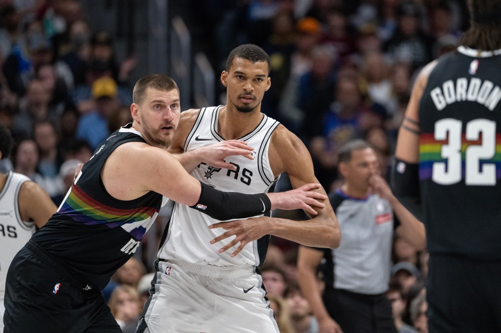Nikola Jokic, Victor Wembanyama duel into OT, Nuggets end Spurs' win streak