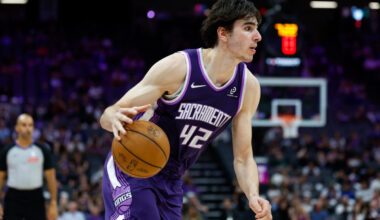 Maxime Raynaud Named Western Conference Rookie of the Month